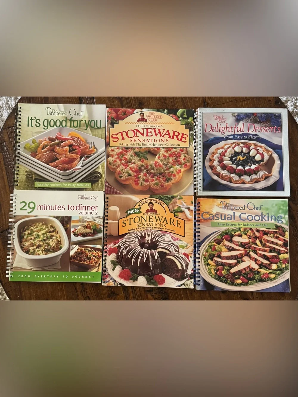 LNWOT 25 Pampered Chef cookbooks